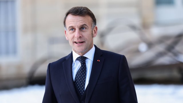 Reikšmingas E. Macrono vizitas Indijoje: N. Modis siekia ne tik mažinti priklausomybę nuo Rusijos