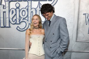 Filmas „Vėtrų kalnas“ tapo sensacija visame pasaulyje: vos per dvi paras susižėrė įspūdingą pelną