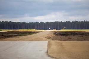 Žiniasklaida: KAM paskelbė konkursą kelio į Rūdninkų poligoną ekspertizei