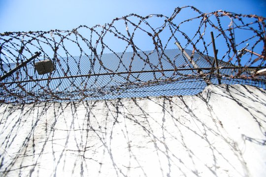 Prie Kauno kalėjimo kilo gaisras – aprūko gyvenamoji zona