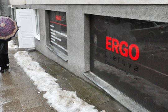 Draudimo bendrovė „Ergo“ planuoja atleisti tūkstantį darbuotojų – juos pakeis DI