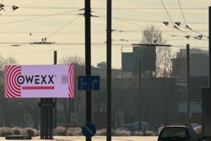 OWEXX lauko ekranų tinklas: modernūs ir matomumą užtikrinantys sprendimai Kaune