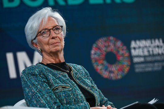 Ch. Lagarde gali pirma laiko palikti ECB vadovės pareigas: kas vyksta