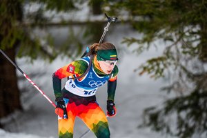 Lietuvos biatlonininkėms anksčiau laiko teko užbaigti istorinę olimpinę estafetę 