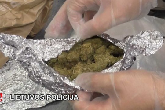 Teismui perduota byla dėl kvaišalų gabenimo į Lietuvą iš Jungtinės Karalystės