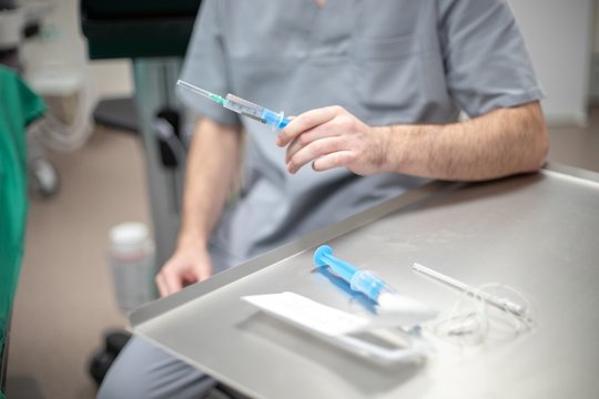 Skausmo klinika: kaip malšinami užsitęsę nugaros ir sąnarių skausmai