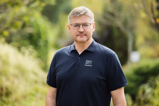 Didžiausios Lietuvos mokyklos vadovas: švietimas negali būti tik šimtukų medžioklė