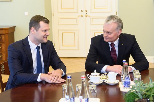 Po STT apklausos – G. Nausėdos patarimas G. Paluckui