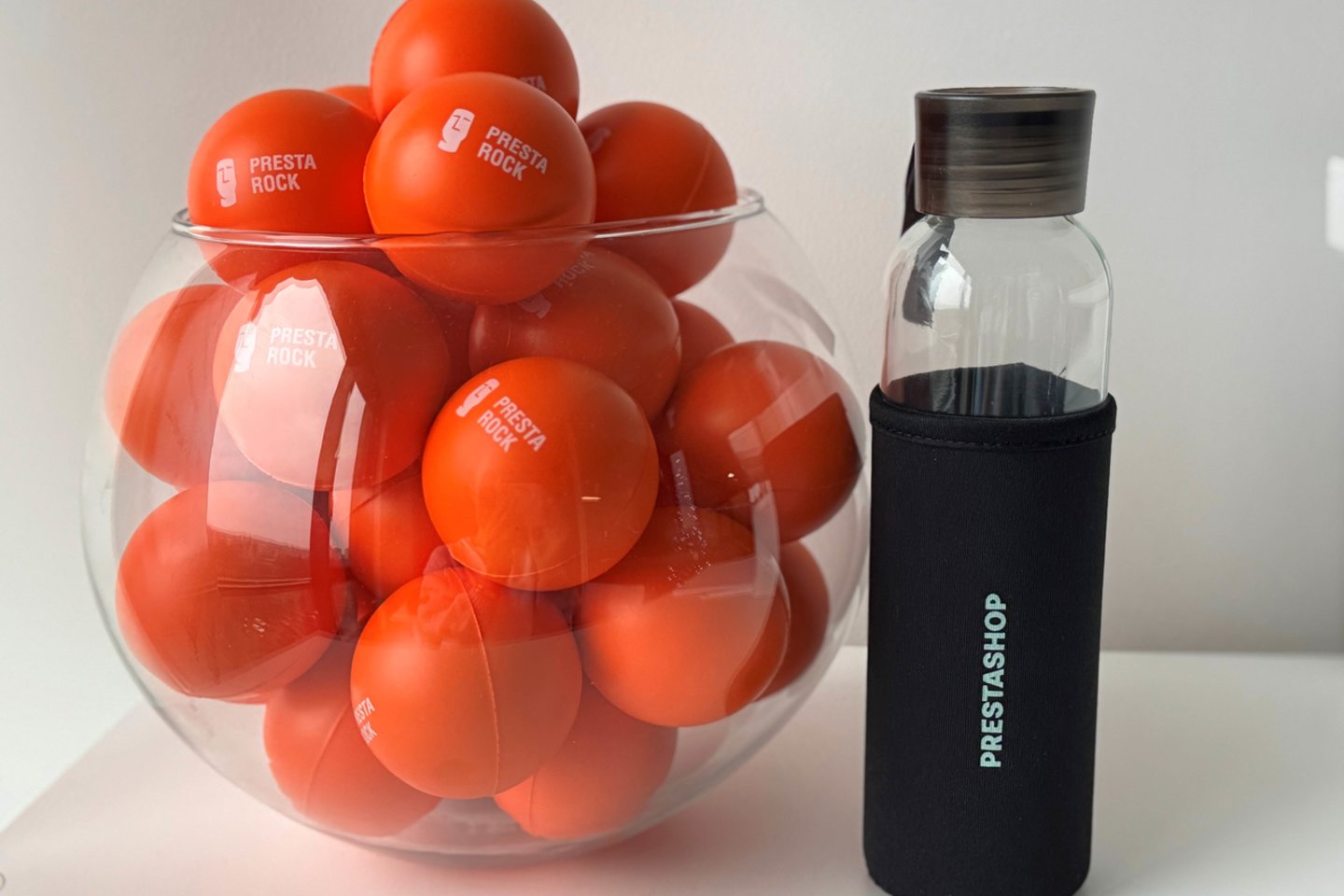 E. komercijos platformą „PrestaRock“