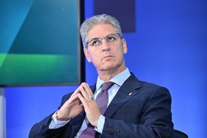 Po nesėkmių komentuojant olimpiados atidarymą traukiasi Italijos valstybinio transliuotojo sporto vadovas