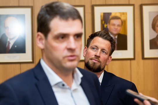 ELTA glaustai: pasitarimas dėl užsienio politikos Prezidentūroje ir „Nemuno aušros“ finansavimo klausimas