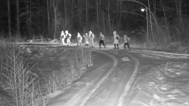 Po pertraukos į Lietuvą iš Baltarusijos vėl brovėsi migrantai: buvo pasiruošę žiemos sąlygoms