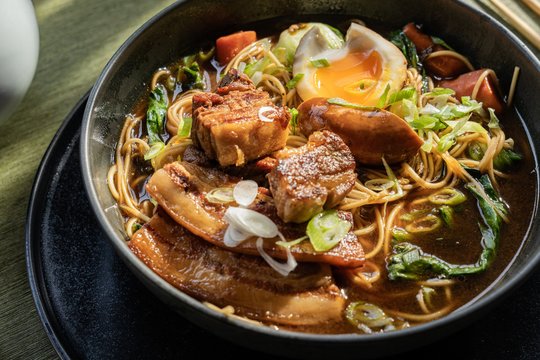 Jei pabodo įprasti patiekalai su kiauliena – greitai ir lengvai pasigaminkite šį restoraninio lygio patiekalą