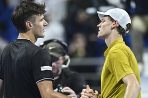 Netikėtumas Dohoje – J. Sinneris suklupo prieš čekų talentą