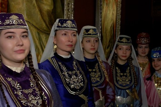 Šiais metais krikščionys ir musulmonai pasninkauja kartu: kadruose – Ramadano vakaras Valdovų rūmuose