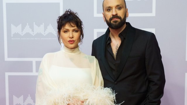 Ant „M.A.M.A.“ kilimo – šiltus jausmus demonstravę Jazzu ir T. Gryn: „Pati gražiausia moteris pasaulyje“