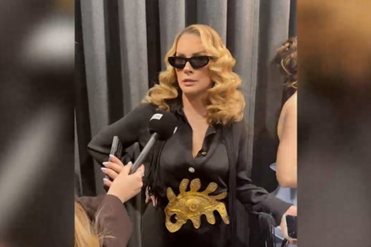 Apdovanojimuose Bosų šeima akį traukė elegantiškais įvaizdžiais: „Užaugo kartu su M.A.M.A.“