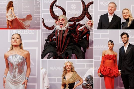 Ne tik muzikos ritmu pulsuojančiame renginyje – tikra stiliaus puota: įspūdingos raudono kilimo akimirkos