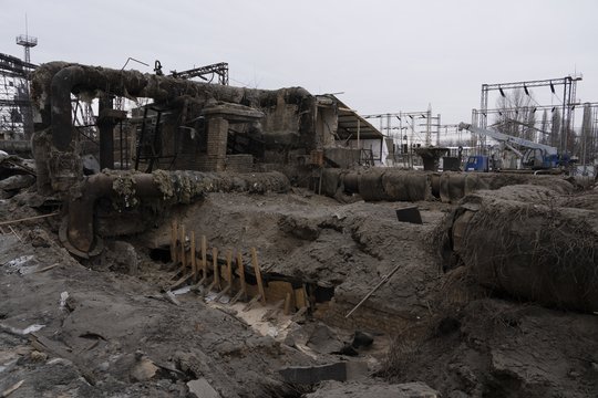 Kyjivo metro išskirtinis vaidmuo tenka ne tik naktį: štai kaip atrodo ukrainiečių kasdienybė 