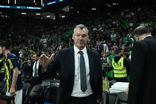 Nenutrūkstantis dominavimas: Š. Jasikevičiaus „Fenerbahče“ dar kartą triumfavo Turkijos taurėje