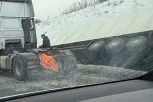 Avarija Elektrėnuose sukėlė sumaištį automagistralėje A1 – ėmė formuotis spūstys