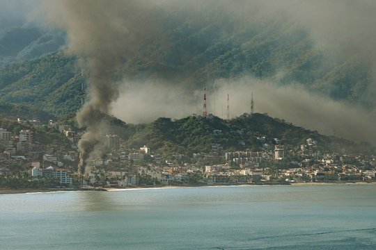 Po kartelio lyderio nužudymo – smurto banga Meksikoje: gatvės paniro į chaosą