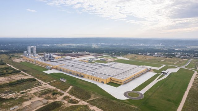 Gyventojai piktinasi dėl Pagiriuose įsikūrusios medienos gamyklos: I. Ruginienė ramina aistras