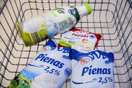 „Lidl“ sumažino pieno produktų kainas: skelbia naujas 