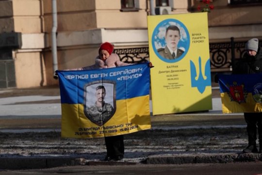 Kraupi statistika rodo – ketvirtadalis ukrainiečių nuo karo pradžios patyrė smurtą: 62 proc. atvejų ES valstybėje