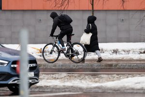 Vilnius virto čiuožykla: vaikai mokyklą pasiekia ropomis, tarnybos įspėja, kur padėtis blogiausia