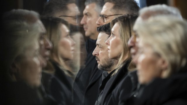 NATO vadovo pažadas per kliūtis eiti kartu V. Zelenskio neįtikino: ragina nustatyti aiškius stojimo į ES žingsnius