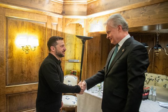 G. Nausėda su V. Zelenskiu sutarė dėl bendros Ukrainai skirtų gynybos sistemų gamybos Lietuvoje