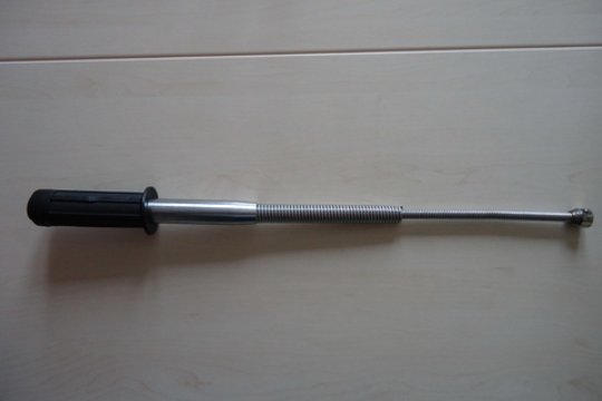 Panevėžio rajone vyro automobilyje rasta teleskopinė lazda