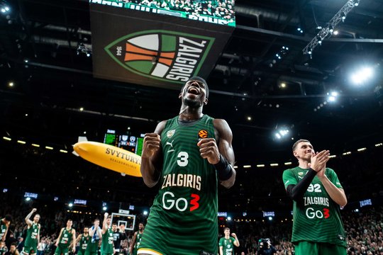 Ramadano besilaikantis S. Francisco: „Pasninkaudamas žaidžiu geriausiai“