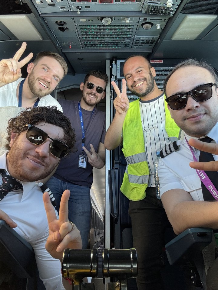 Avia Solutions Group Justinas Jakutis su kolegomis