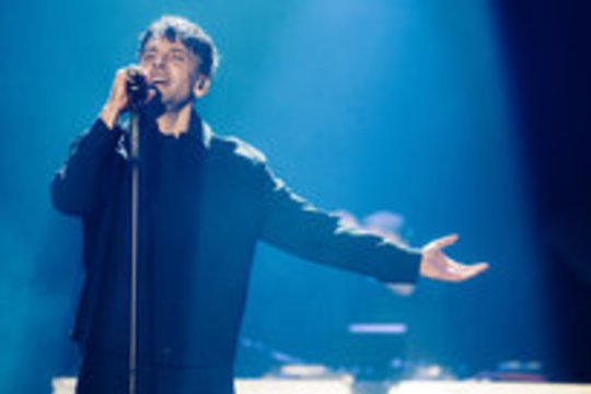 Alanas Chošnau pristatė naujieną