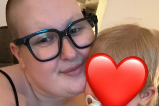 Jauna mama ruošiasi paskutinei gyvenimo vasarai: „Gydytojai davė 10 proc., kad išgyvensiu“