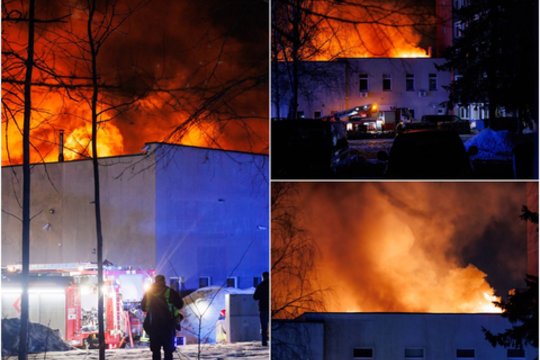 Didelis gaisras Vilniuje: įgriuvo angaro stogas, išplatintas raginimas žmonėms