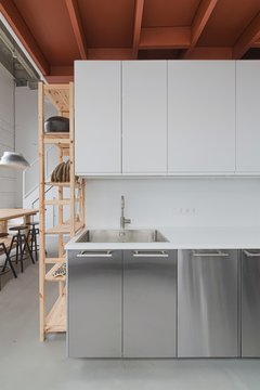 Nauja erdvė Naujamiestyje traukia kaip magnetas: viduje – visiškai kitokia miesto nuotaika