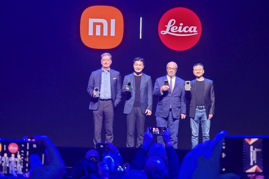 „Xiaomi“ pristatė savo naująją telefonų kartą – ir pateikė dar vieną siurprizą