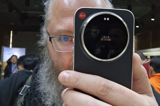 „Xiaomi“ pristatė savo naująją telefonų kartą – ir pateikė dar vieną siurprizą