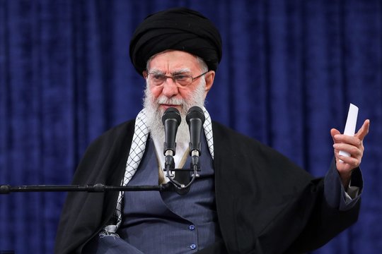 Po ajatolos Ali Khamenei mirties – nauja epocha Irane: kas gali užimti valdžią?