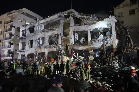 Irano kerštas po A. Khamenei nužudymo: raketos taikėsi į JAV karines bazes Irake ir Persijos įlankoje