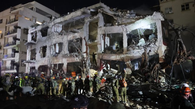 Irano kerštas po A. Khamenei nužudymo: raketos taikėsi į JAV karines bazes Irake ir Persijos įlankoje