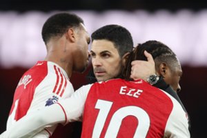 Titulo link: „Arsenal“ trečią kartą iš eilės įveikė „Chelsea“