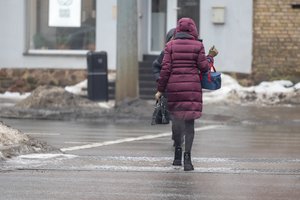 Po nakties Lietuvoje – pokyčiai: grįžta krituliai ir plikledis