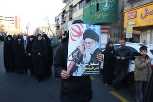 Iraniečių reakcija į A. Khamenei žūtį: džiaugmas, sielvartas, nerimas dėl ateities