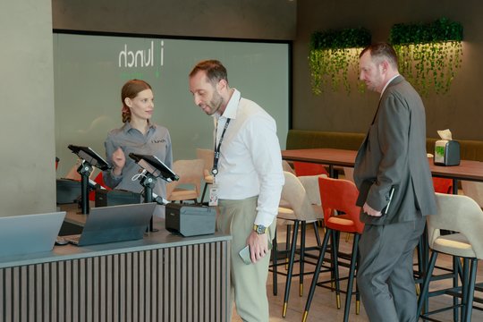 Neseniai Dubajuje atsidariusio lietuviško restorano vadovas – apie situaciją šalyje: „Kolektyvas išgyvena sukrėtimą“