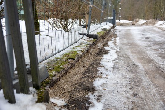 G. Nausėda pripažįsta, kad dalis jo sklypo tvoros buvo ant valstybinės žemės: „Prakeikiu tą dieną“