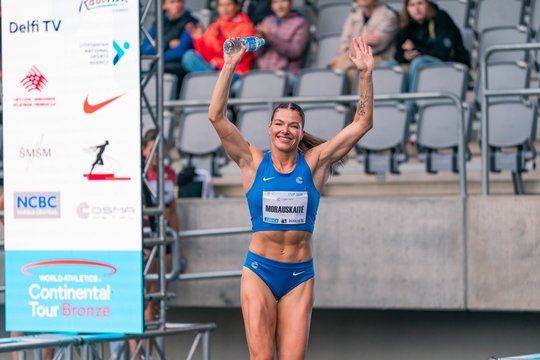 Stipriausių Lietuvos lengvaatlečių klubas dominavo šalies čempionate: krito trys rekordai